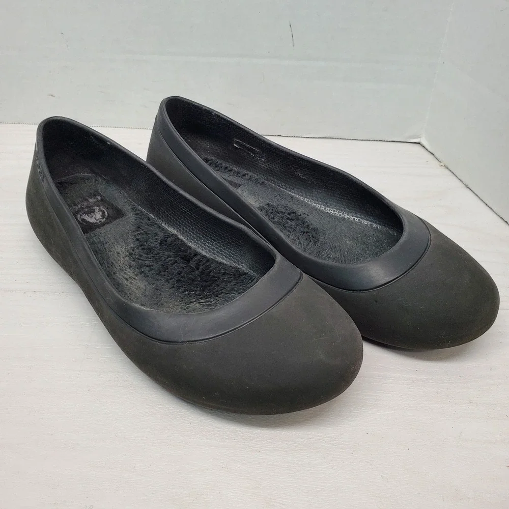 Crocs Women's Black Fleece Lined Ballet Flats Size 7 Slip On Shoes